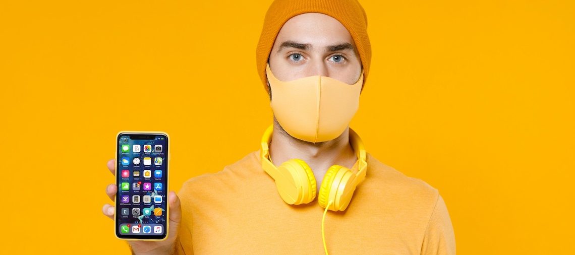 Comment déverrouiller son iPhone quand on porte un masque ? L'astuce sur iOS 14.5 qui va vous étonner