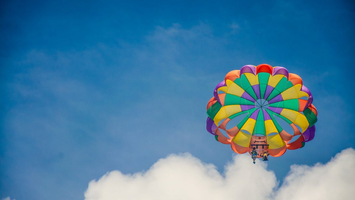 Un Parachut dans l'air du temps | Interview exclusive de son DG, Thomas Provost