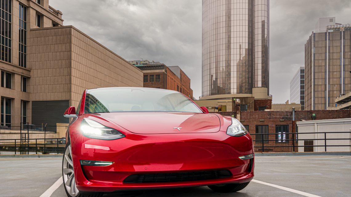 Tesla lance son assurance auto 
