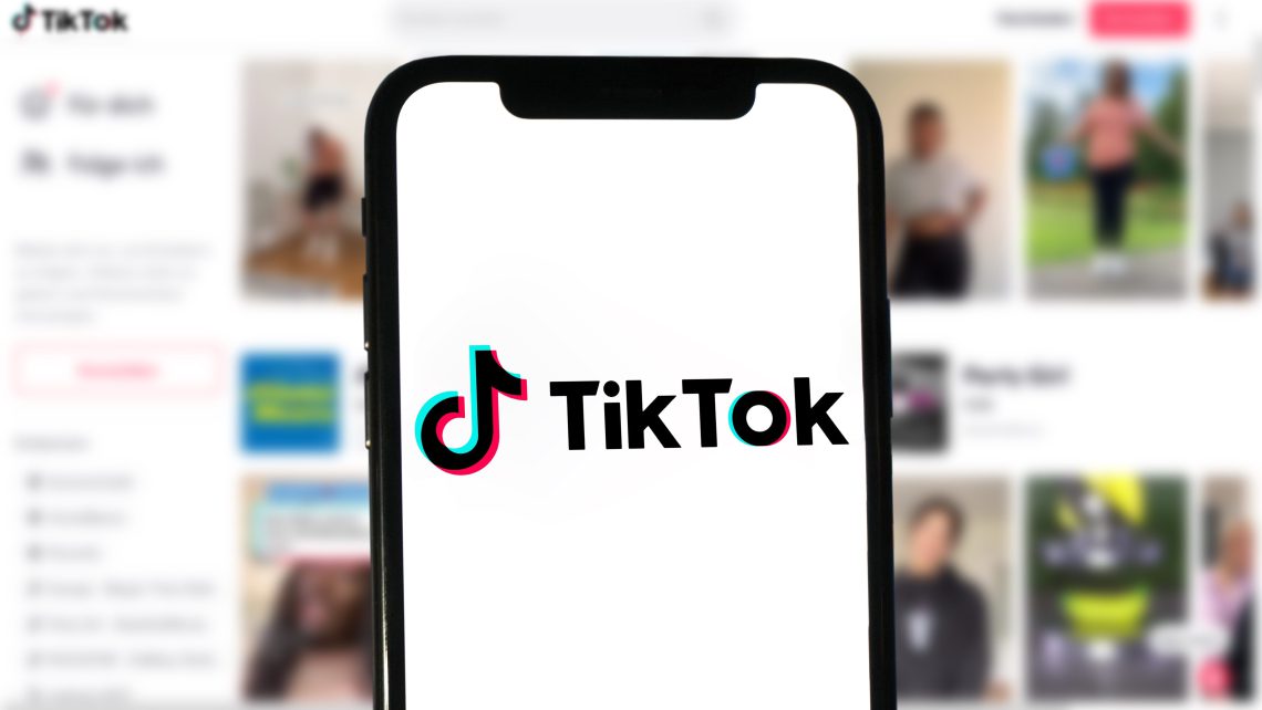 « Des millions de vues sur TikTok ! » | Itw de Christophe Djafar, brand manager chez Leocare