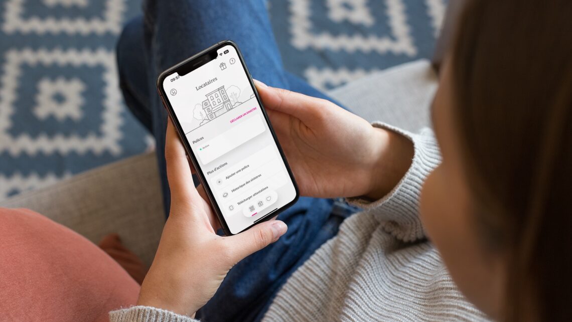 Espace client vs application mobile : quel canal privilégier pour un parcours fluide ?
